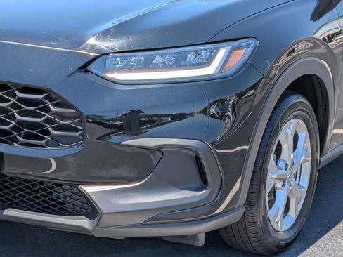 Used 2025 Honda HR-V LX image 9