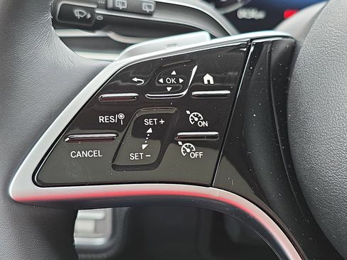 New 2026 Mercedes-Benz GLE 450 4MATIC image 17