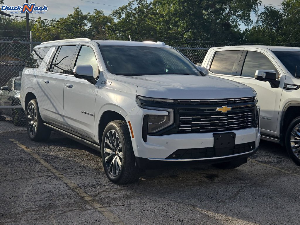 Used 2026 Chevrolet Suburban High Country AWD/4WD image 1