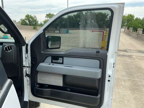 Used 2016 Ford F150 Lariat w/ Equipment Group 501A Mid AWD/4WD image 32