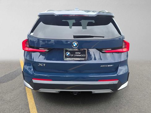 Used 2026 BMW X1 xDrive28i w/ Technology Package AWD/4WD image 4