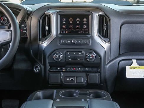 Used 2025 Chevrolet Silverado 1500 Custom Trail Boss w/ Dark Appearance Package image 13