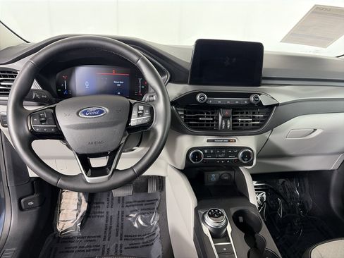 Used 2023 Ford Escape Active image 3
