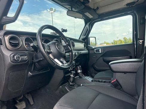 Used 2020 Jeep Gladiator Sport w/ Quick Order Package 24S AWD/4WD image 23