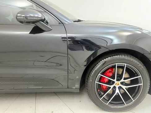 Used 2024 Porsche Macan S AWD/4WD image 21