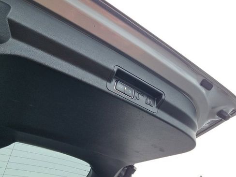 Used 2023 Ford Explorer XLT w/ Equipment Group 202A image 16