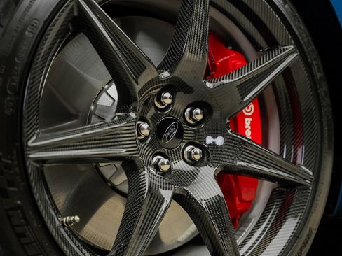 Used 2021 Ford Mustang Shelby GT500 w/ Carbon Fiber Track Pack image 6