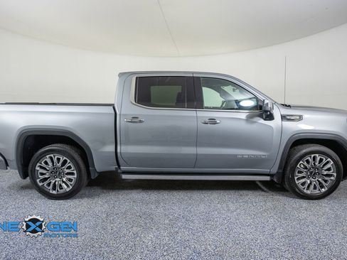 Used 2024 GMC Sierra 1500 Denali Ultimate AWD/4WD image 8