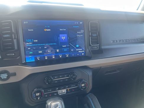 Used 2023 Ford Bronco Wildtrak AWD/4WD image 11
