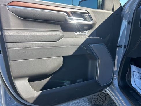 Used 2025 GMC Sierra 1500 Denali image 11