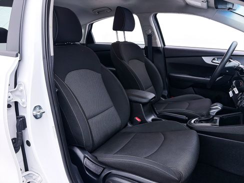 Certified 2023 Kia Forte LXS FWD image 32