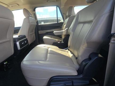 Used 2024 Ford Expedition Max XLT image 13