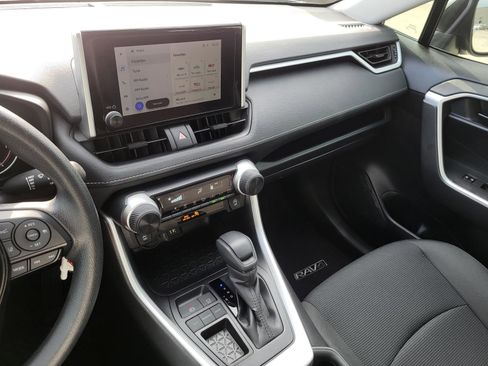 Used 2025 Toyota RAV4 LE FWD image 21