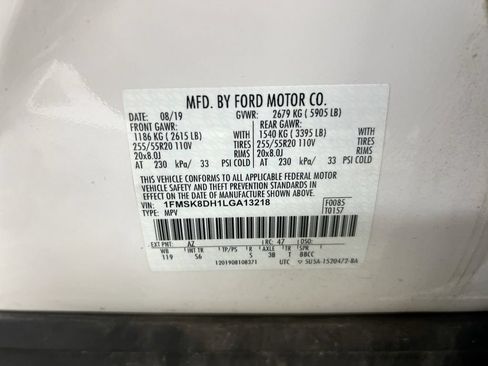 Used 2020 Ford Explorer XLT w/ Equipment Group 202A AWD/4WD image 30