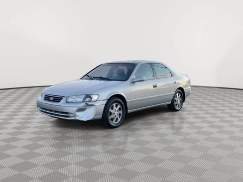 Used 2001 Toyota Camry LE image 4