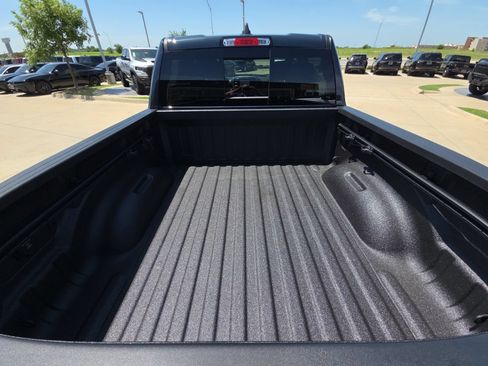 New 2026 RAM 1500 Express AWD/4WD image 14