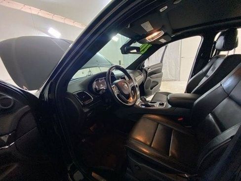 Used 2020 Jeep Grand Cherokee Overland AWD/4WD image 31