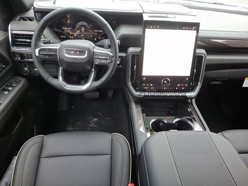 New 2026 GMC Yukon XL Elevation image 12