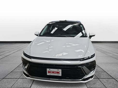 Used 2024 Hyundai Sonata Limited image 2