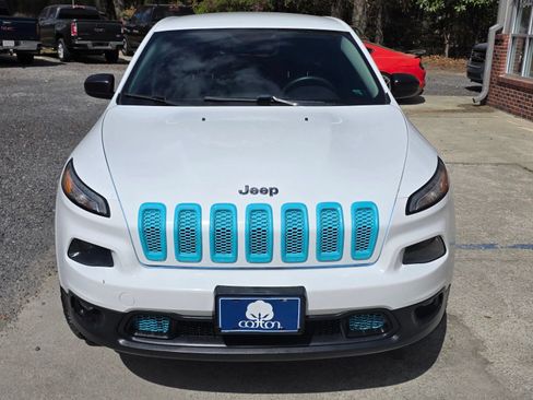 Used 2014 Jeep Cherokee Sport w/ Safety Group AWD/4WD image 8