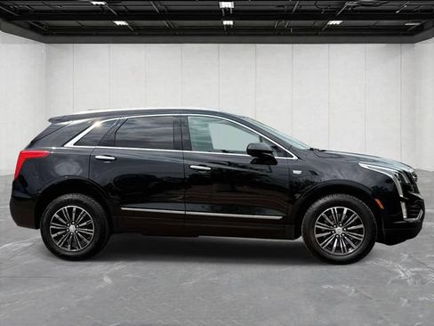 Used 2018 Cadillac XT5 AWD image 4