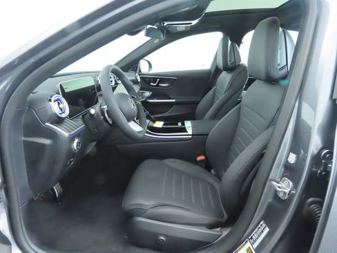 New 2025 Mercedes-Benz C 300 Sedan image 21