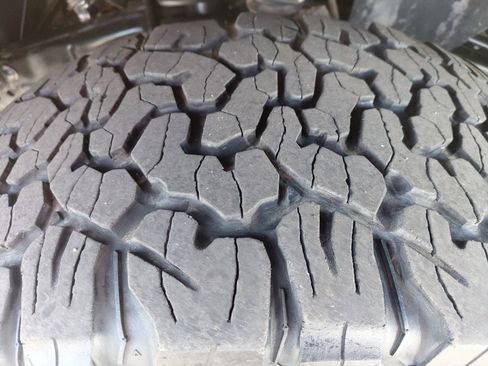 Used 2017 Toyota Tundra SR5 w/ SR5 Upgrade Package image 13