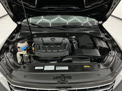 Used 2018 Volkswagen Passat 2.0T S w/ Driver Assistance Package FWD image 42