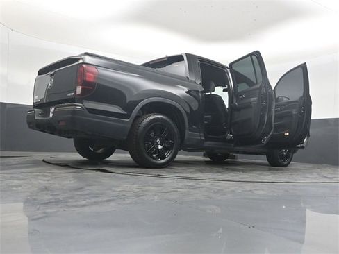 Used 2020 Honda Ridgeline Black Edition image 52
