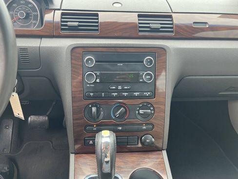 Used 2008 Ford Taurus SEL FWD image 15