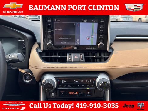 Used 2019 Toyota RAV4 Limited AWD/4WD image 18
