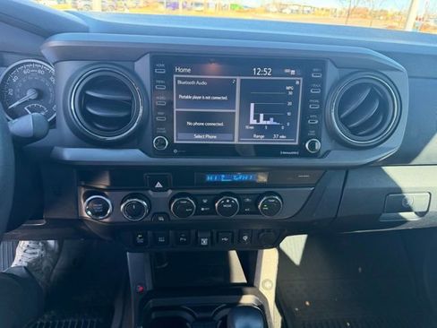 Used 2021 Toyota Tacoma TRD Off-Road image 31