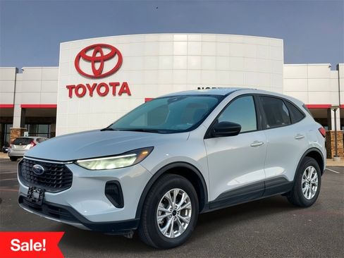 Used 2025 Ford Escape Active image 1