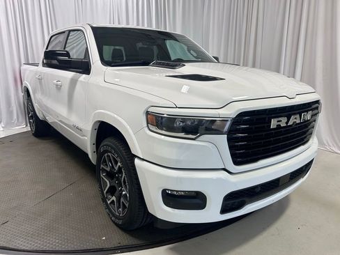 Used 2025 RAM 1500 Laramie w/ Sport Appearance Package AWD/4WD image 24