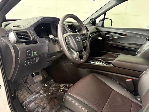 Used 2025 Honda Ridgeline Black Edition image 22
