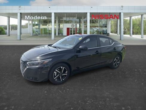 Certified 2025 Nissan Sentra SV w/ Lighting Package image 1