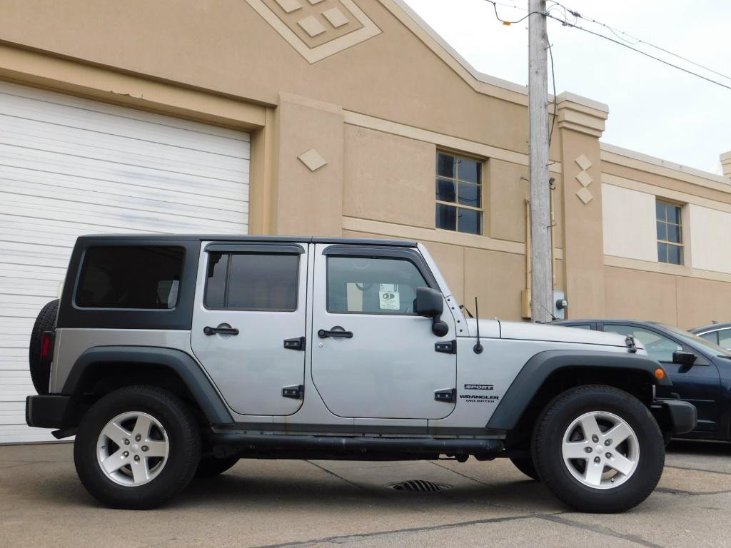 Used 2014 Jeep Wrangler Unlimited Sport w/ Quick Order Package 24S AWD/4WD image 5