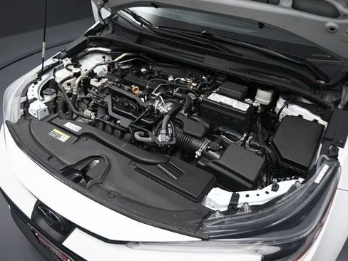 Used 2024 Toyota Corolla LE FWD image 12