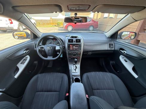 Used 2013 Toyota Corolla S FWD image 30