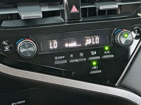 Used 2022 Toyota Camry LE w/ Cold Weather Package FWD image 19
