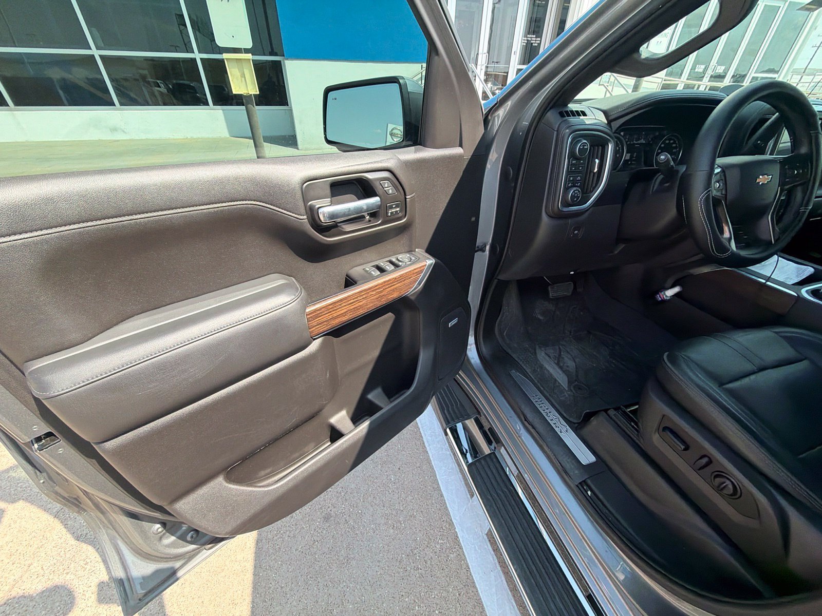 Used 2021 Chevrolet Silverado 1500 High Country AWD/4WD image 10