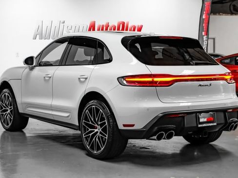 Used 2022 Porsche Macan S AWD/4WD image 10