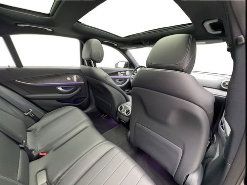Used 2022 Mercedes-Benz E 350 Sedan w/ AMG Line Exterior image 26