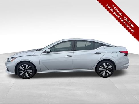 Used 2021 Nissan Altima 2.5 SV image 2