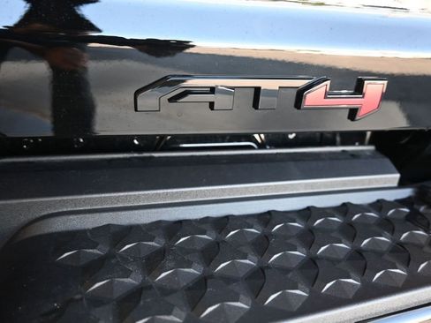 Used 2025 GMC Canyon AT4 w/ Nightfall Edition AWD/4WD image 20