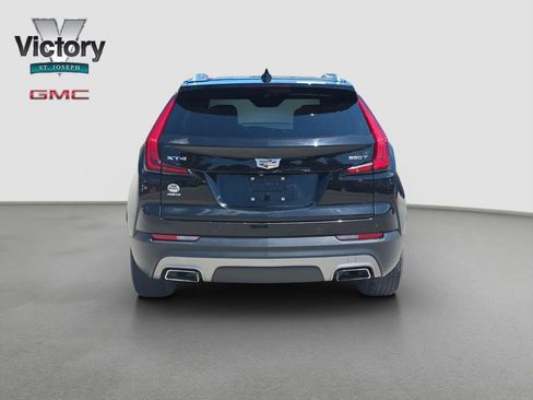 Used 2022 Cadillac XT4 Premium Luxury w/ Safety Alert Package AWD/4WD image 16