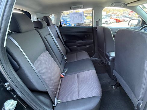 Used 2019 Mitsubishi Outlander Sport ES FWD image 14