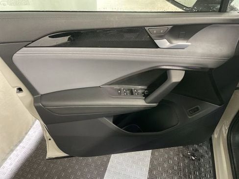 New 2026 Volkswagen Tiguan SE R-Line image 15