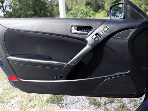 Used 2016 Hyundai Genesis Coupe 3.8 RWD image 38