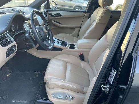 Used 2022 Porsche Macan S image 28